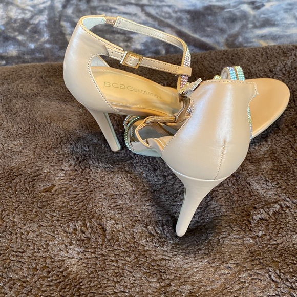 NWOT  BCBgeneration  strappy heels. - Picture 5 of 6